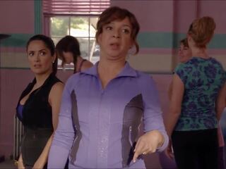 Salma hayek maya rudolph marija bello - perfected ups 2: suaugusieji filmas 44